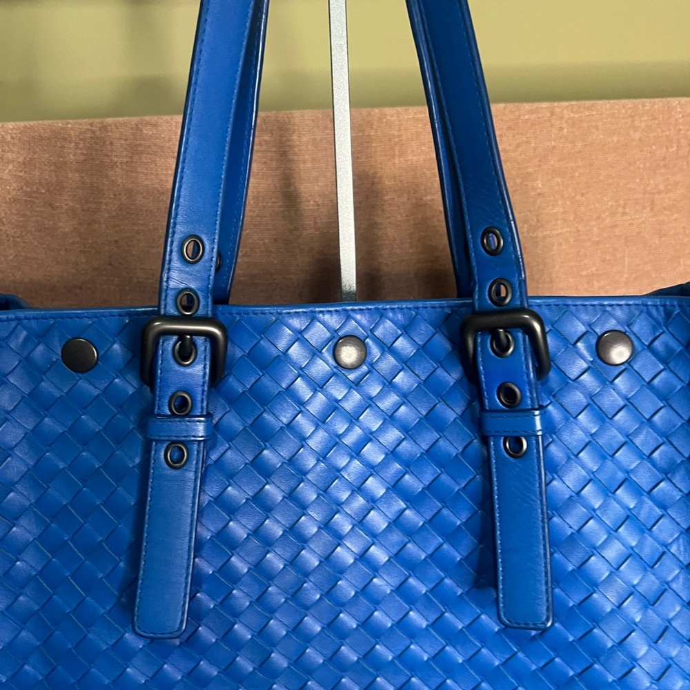 Bottega Veneta Ebano Intrecciato Nappa Leather Tote Bag in Blue - Picture 3 of 16